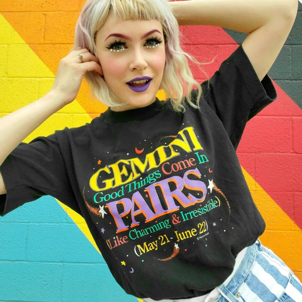🌈MEET YOUR POSHER - NIKKI!🌈 - Picture 6 of 8